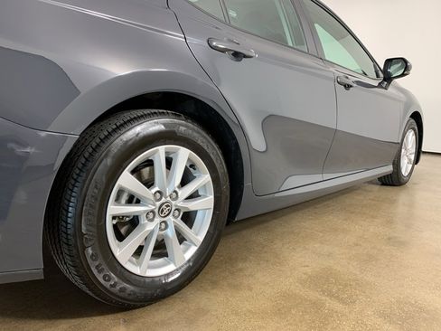 Used 2025 Toyota Camry LE image 38