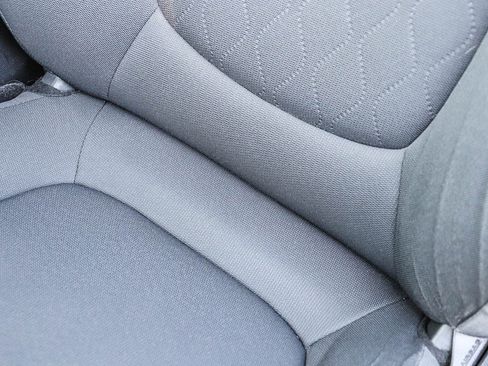 Used 2021 Toyota Corolla LE w/ Carpet Mat Package (TMS) image 24