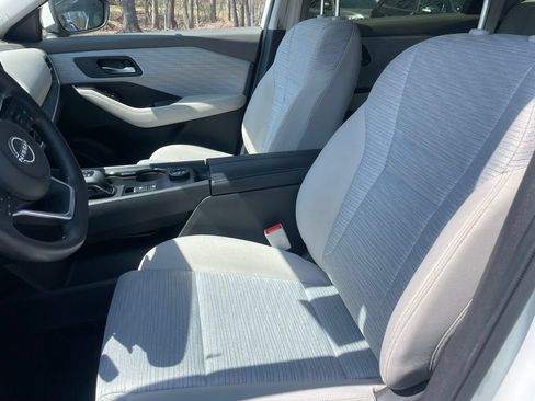 Certified 2023 Nissan Rogue SV AWD/4WD image 6