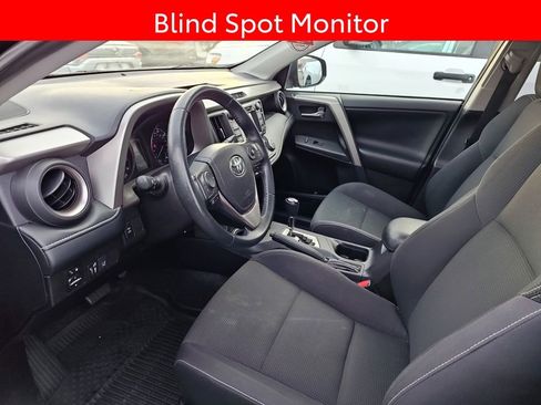 Used 2018 Toyota RAV4 XLE w/ Plus Extra Value Package AWD/4WD image 8