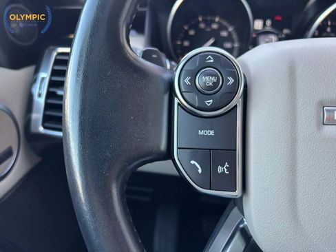 Used 2018 Land Rover Discovery SE image 22