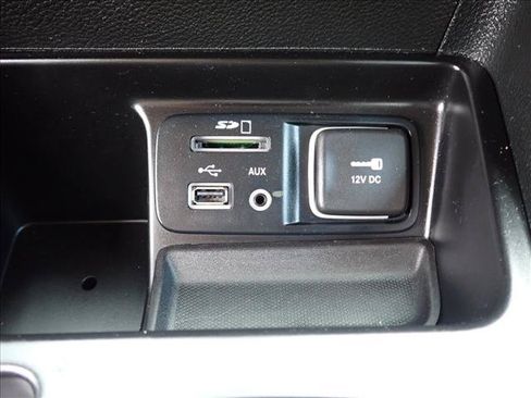 Used 2014 Jeep Cherokee Latitude FWD image 20