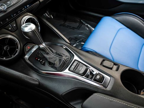 Used 2021 Chevrolet Camaro SS RWD image 20