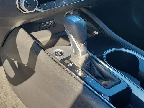 Used 2024 Nissan Altima 2.5 SV image 32