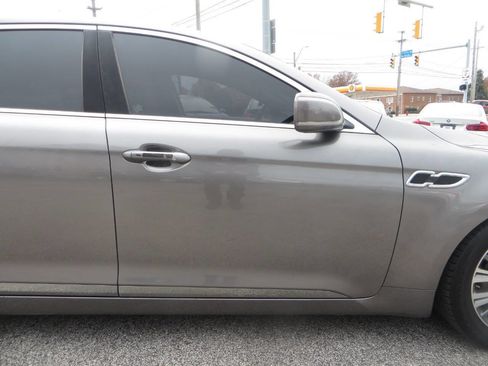 Used 2016 Kia K900 Luxury image 22