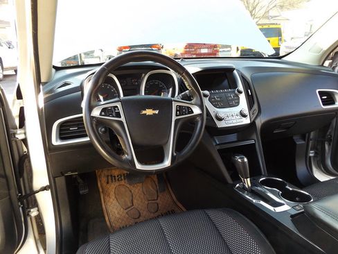 Used 2017 Chevrolet Equinox LT w/ Convenience Package image 15