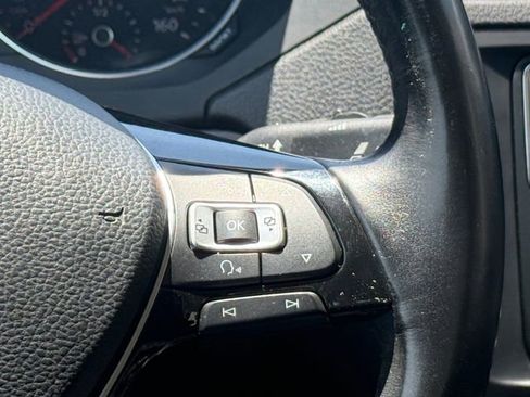Used 2017 Volkswagen Jetta SE FWD image 10