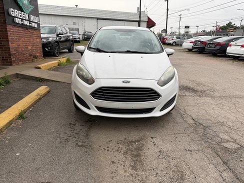 Used 2015 Ford Fiesta SE FWD image 8