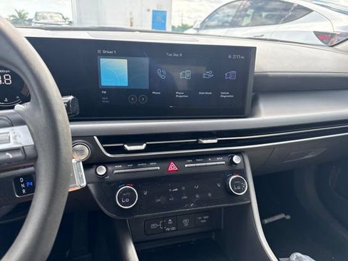 Used 2025 Hyundai Sonata SEL FWD image 7