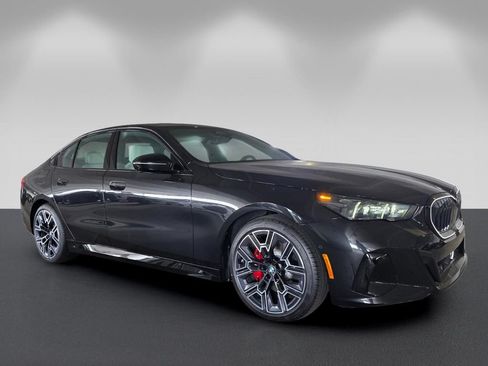 New 2027 BMW 530i xDrive AWD/4WD image 1