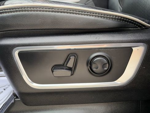 Used 2025 RAM 1500 Laramie image 20