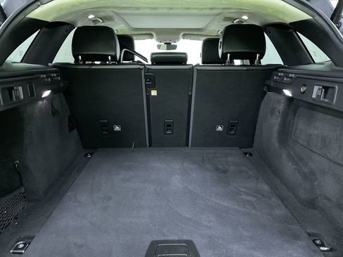 Used 2020 Jaguar F-PACE Checkered Flag image 29