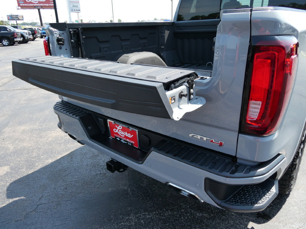 Certified 2024 GMC Sierra 1500 AT4 w/ Technology Package AWD/4WD image 17