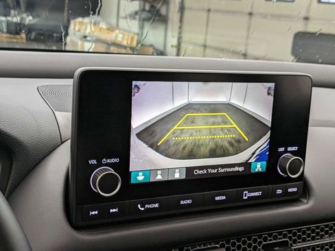 Used 2025 Honda HR-V Sport image 29