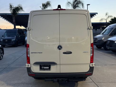 New 2026 Mercedes-Benz Sprinter 2500 image 11