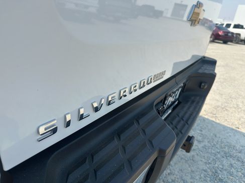 Used 2011 Chevrolet Silverado 2500 W/T AWD/4WD image 11