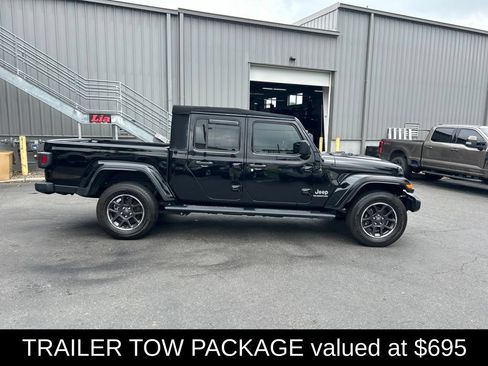 Certified 2022 Jeep Gladiator Overland w/ Trailer Tow Package AWD/4WD image 2