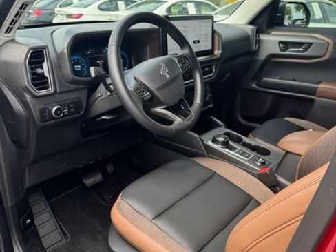Used 2025 Ford Bronco Sport Outer Banks AWD/4WD image 14