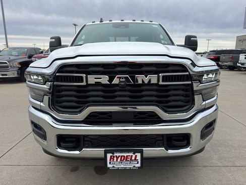 New 2026 RAM 2500 Tradesman AWD/4WD image 25