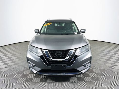 Used 2018 Nissan Rogue SV w/ Premium Package image 4