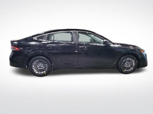 New 2026 Nissan Sentra SV image 6