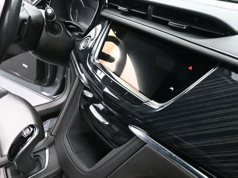 Used 2023 Cadillac XT6 Premium Luxury image 24