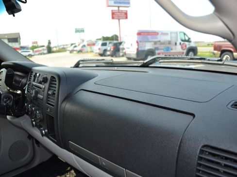 Used 2011 Chevrolet Silverado 2500 LT w/ Convenience Package AWD/4WD image 28