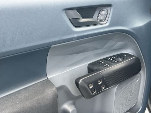 Certified 2024 Ford Maverick XL FWD image 15