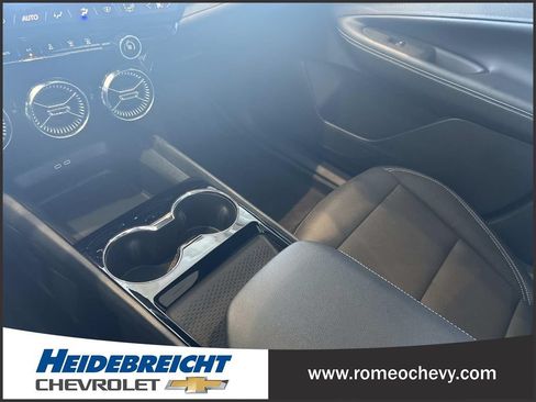 Used 2024 Chevrolet Blazer EV LT AWD/4WD image 24