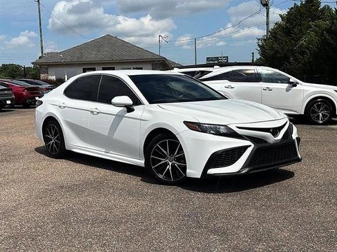 Used 2024 Toyota Camry SE FWD image 46