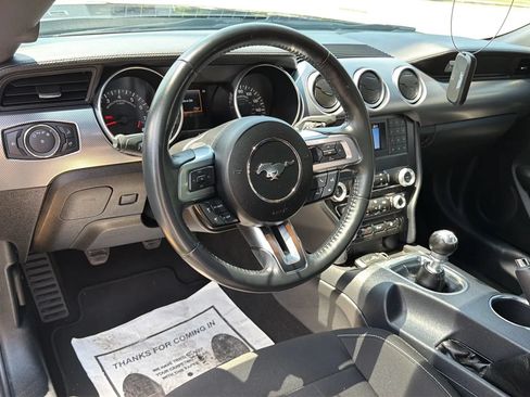 Used 2021 Ford Mustang GT w/ Black Accent Package RWD image 27