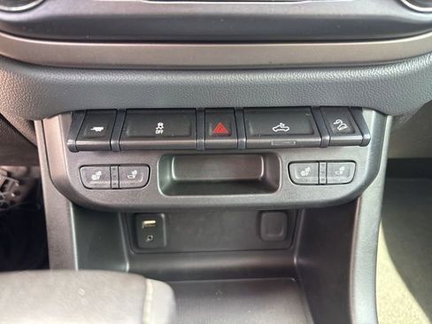 Used 2018 Chevrolet Colorado Z71 image 31