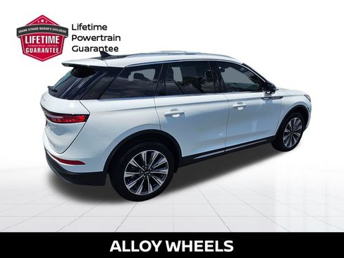 Used 2022 Lincoln Corsair Reserve w/ Elements Package FWD image 9