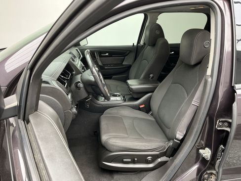 Used 2015 GMC Acadia SLE FWD image 9