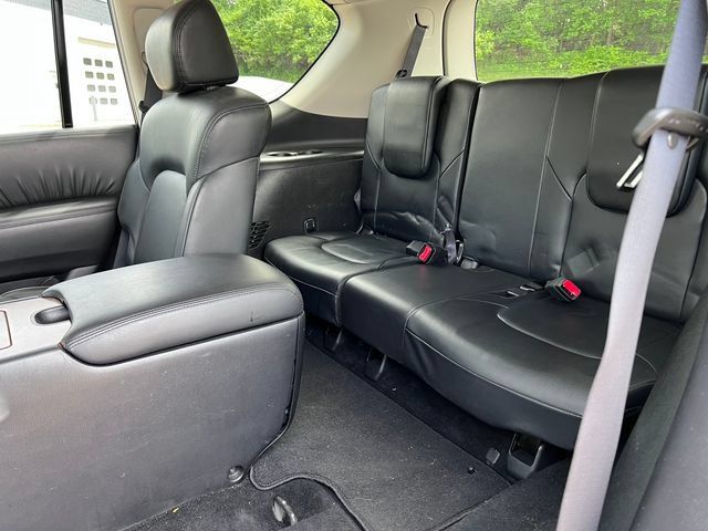 Used 2024 Nissan Armada SL w/ Captain's Chairs Package AWD/4WD image 6