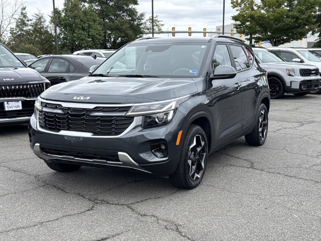 Used 2025 Kia Seltos S AWD/4WD image 5