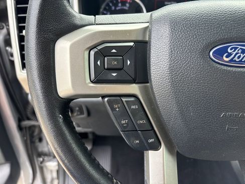 Certified 2022 Ford F250 Lariat w/ Chrome Package image 19