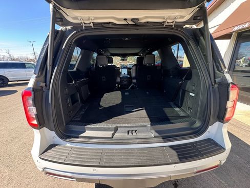 Used 2022 Ford Expedition Platinum AWD/4WD image 37