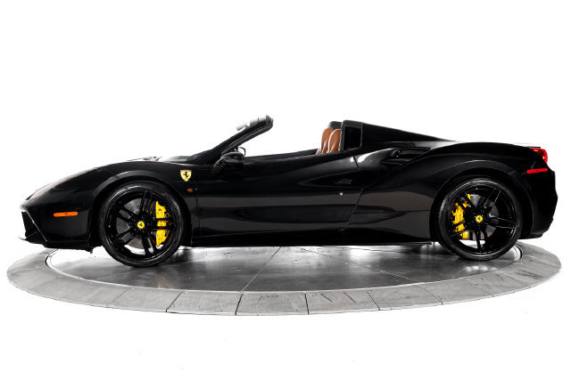 Certified 2018 Ferrari 488 Spider RWD image 3