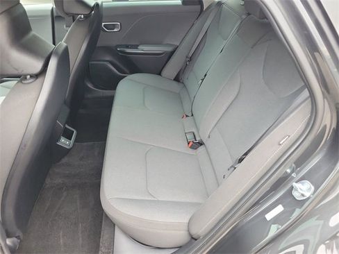 Used 2025 Kia K4 LXS image 20