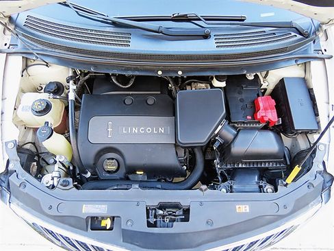 Used 2013 Lincoln MKX FWD image 33
