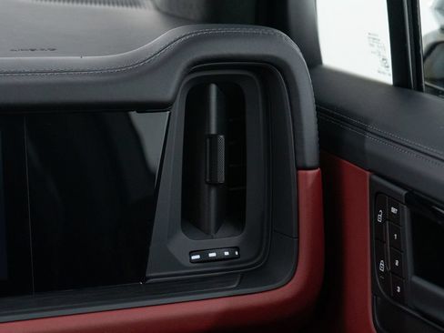 Used 2026 Porsche Cayenne GTS AWD/4WD image 42