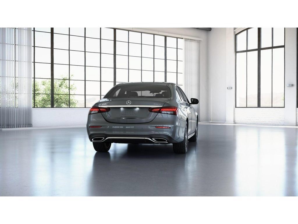 Used 2023 Mercedes-Benz E 350 4MATIC Sedan image 25