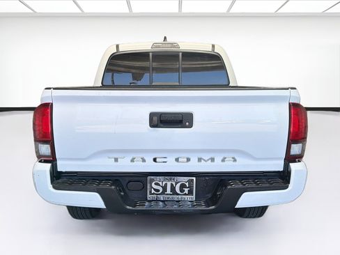 Used 2020 Toyota Tacoma SR RWD image 13