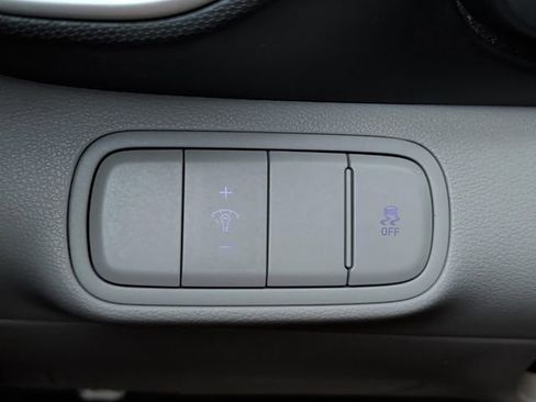 Certified 2023 Hyundai Venue SEL w/ Cargo Package image 22