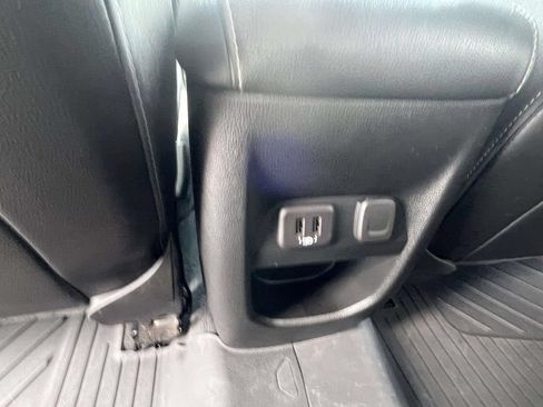 Used 2022 Chevrolet Colorado Z71 RWD image 15