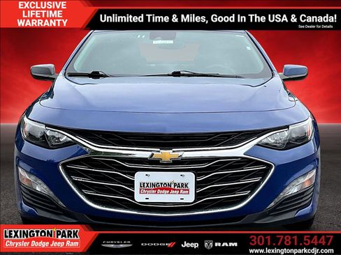 Used 2023 Chevrolet Malibu LT FWD image 2