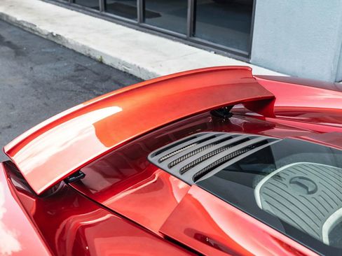 Used 2014 McLaren MP4-12C Spider RWD image 21