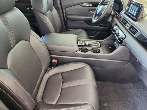 New 2025 Honda Pilot EX-L image 11