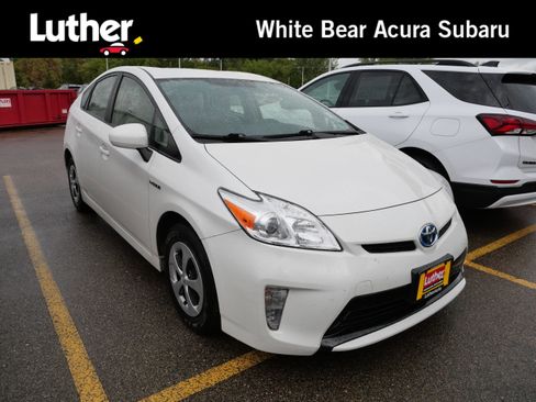 Used 2014 Toyota Prius Three FWD image 1